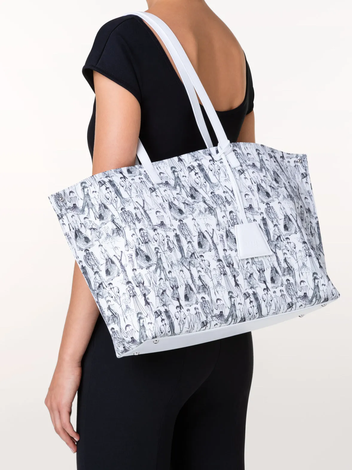 Ai Medium Shoulder Tote