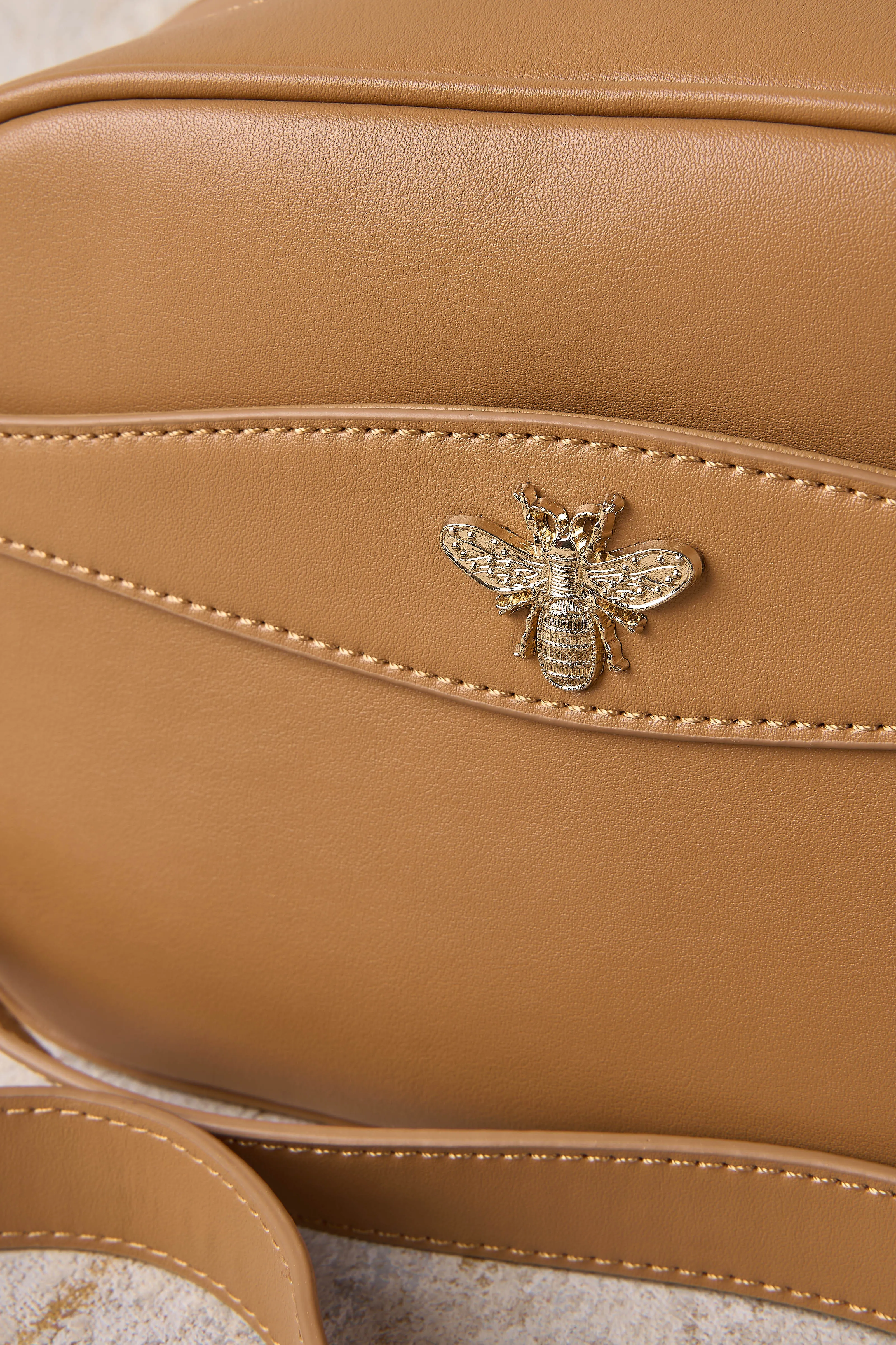 Bee Leather Camera Bag - Tan