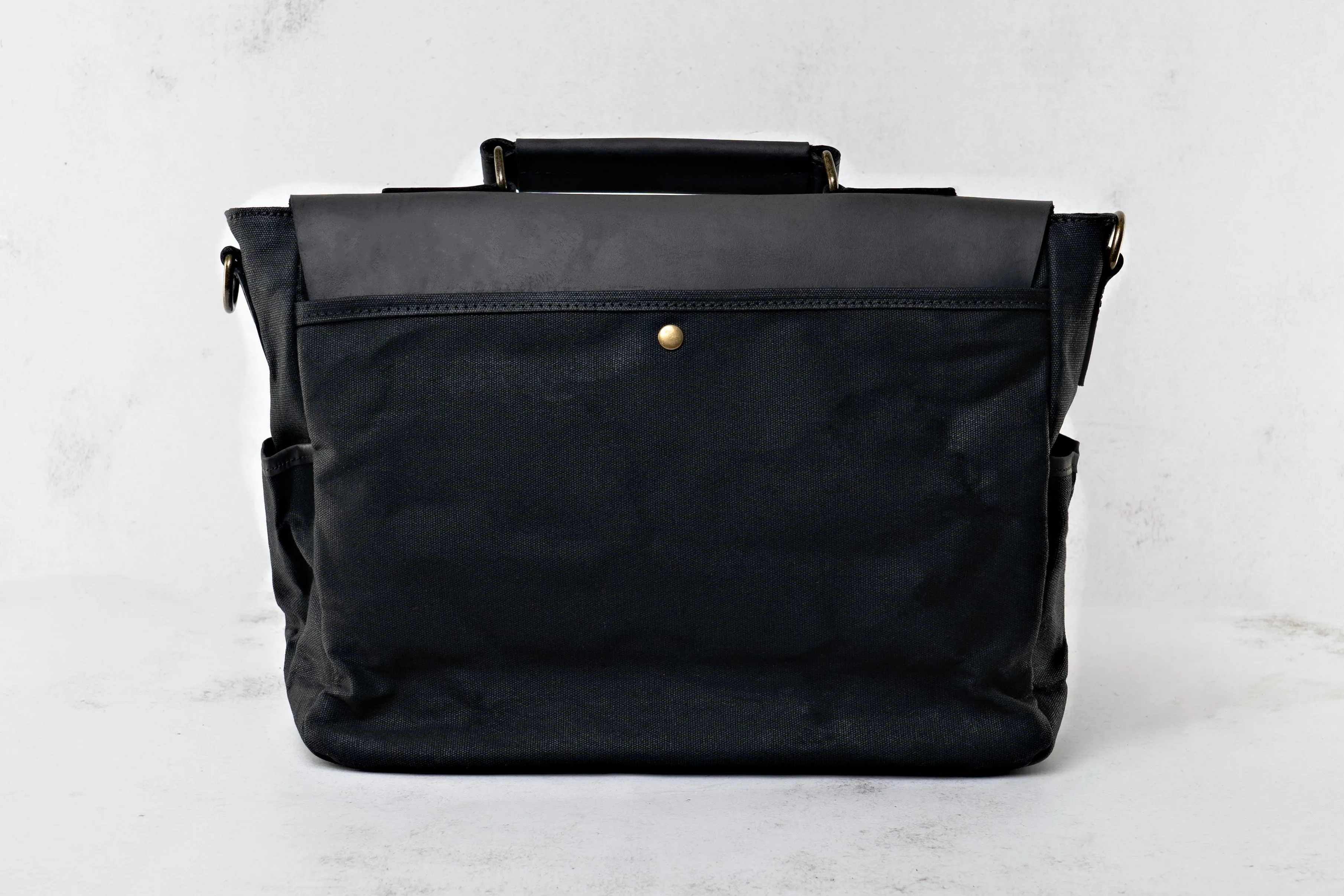 Black Out Messenger