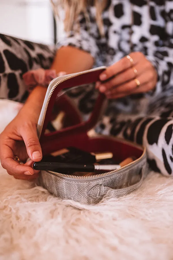 Glowing Review Cosmetic Bag In Silver