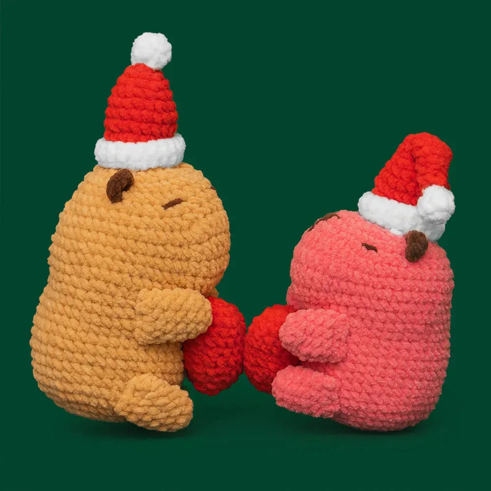 Heart Magnet Christmas Pink Capybara Crochet Kit