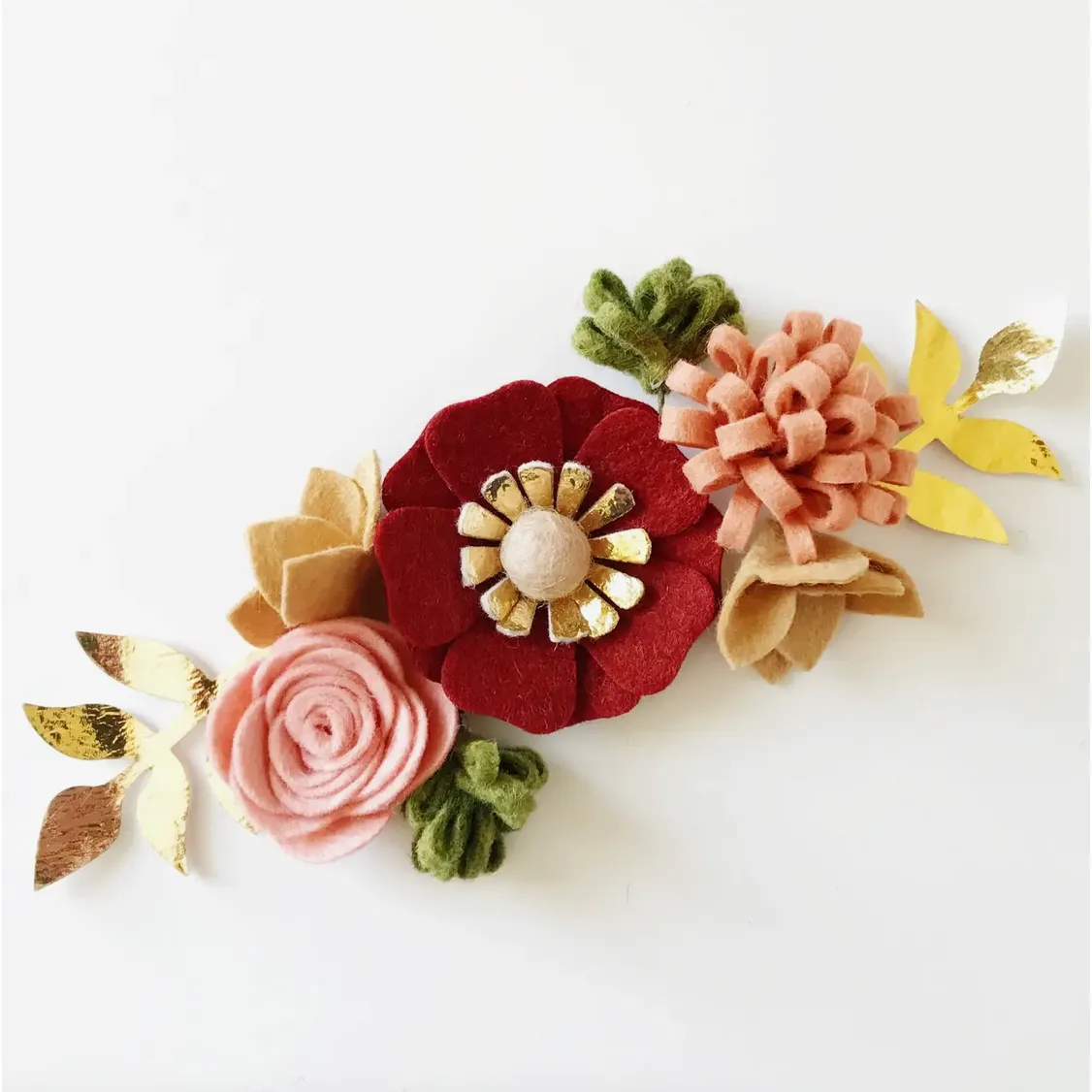 Heartgrooves Handmade ~ Mini Felt Flower Craft Kit - Crimson Blush