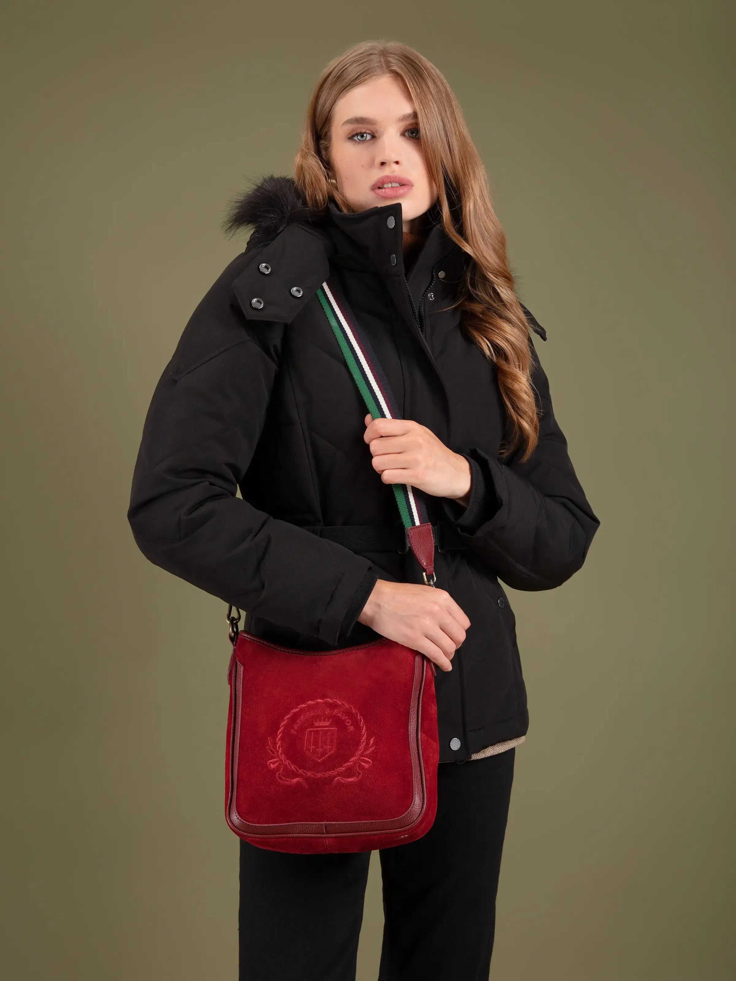 Richmond Messenger Bag - Ruby