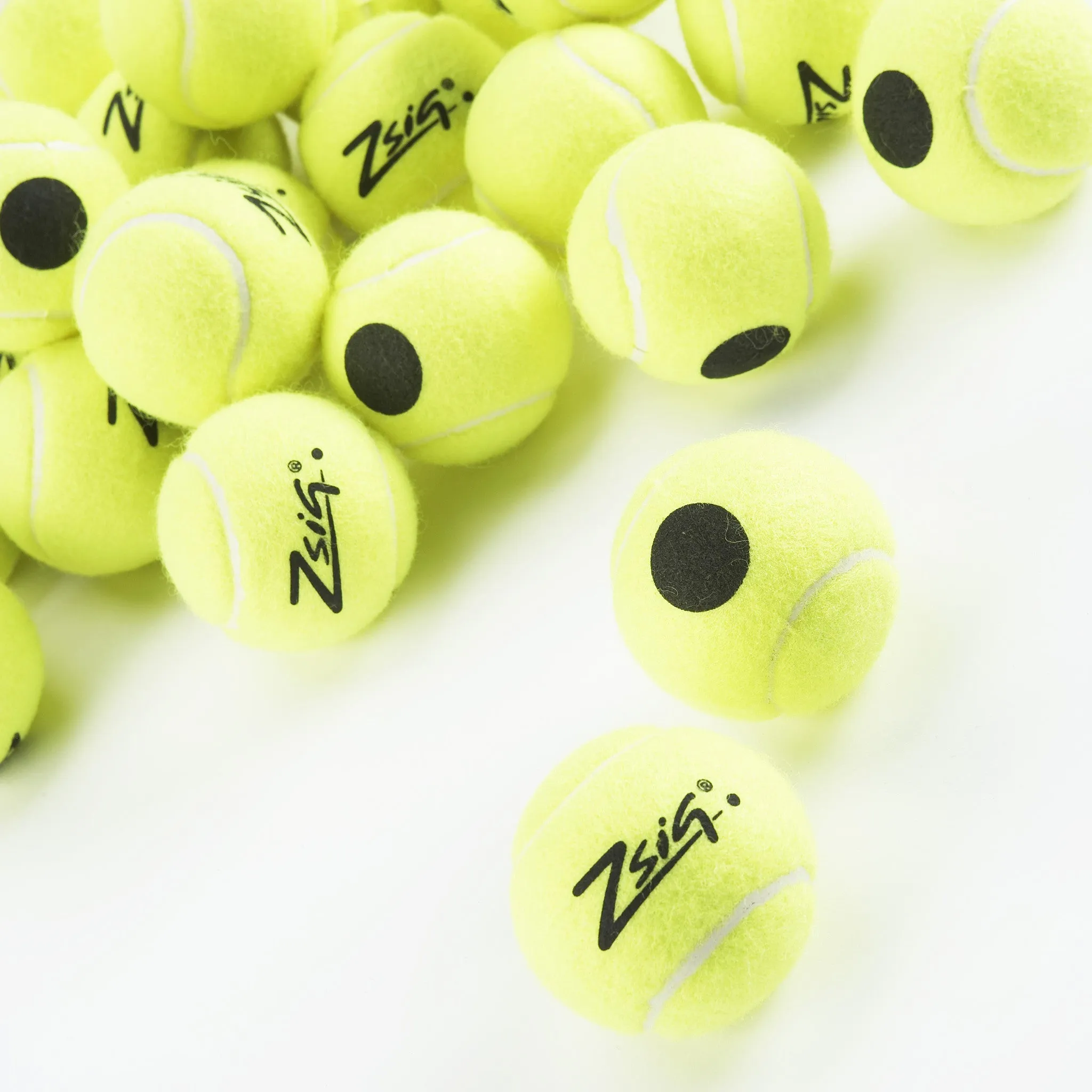 Tennis | Black Dot Training Balls | Bucket of 8 Dozen (96)