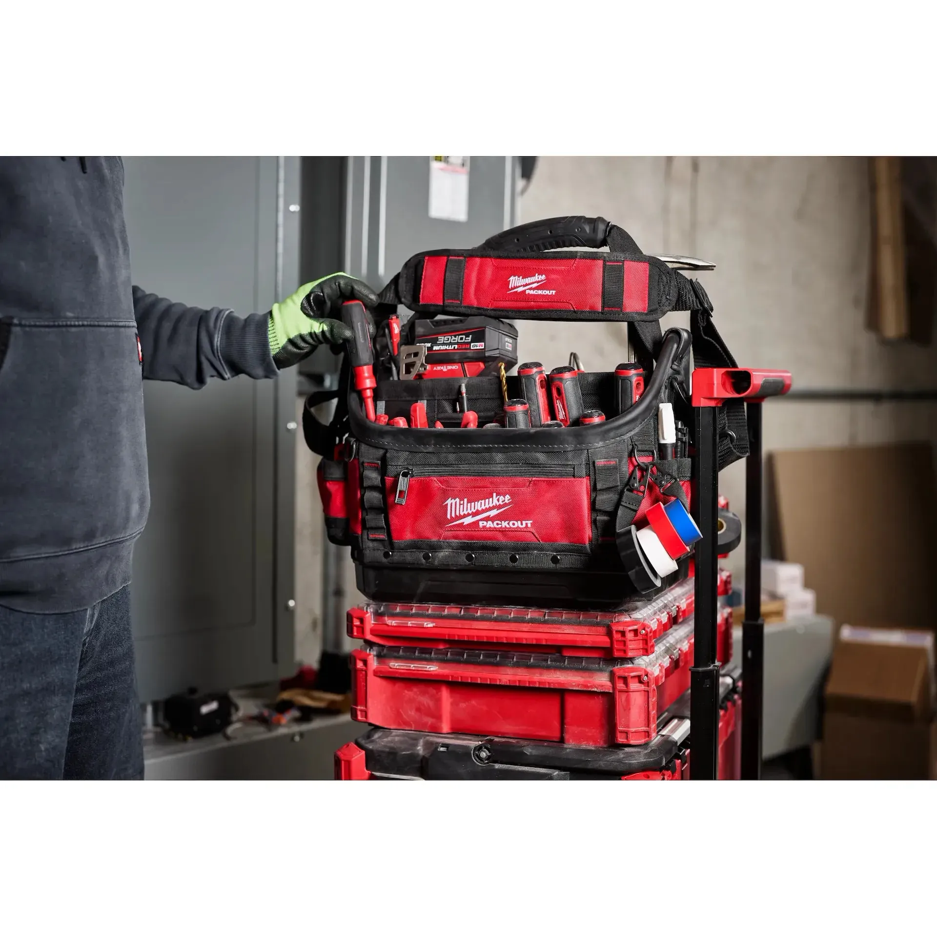 Tool Bag - Milwaukee PACKOUT 15" Structured Tote, 48-22-8317